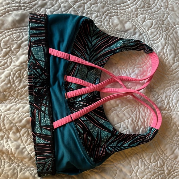 Lululemon Energy Sports Bra Blue and Pink Fern Print - Picture 5 of 6